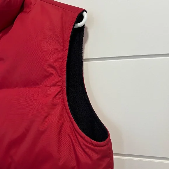 Roots men's red duck down & feather filled zip and snap closure vest size M - Picture 5 of 16